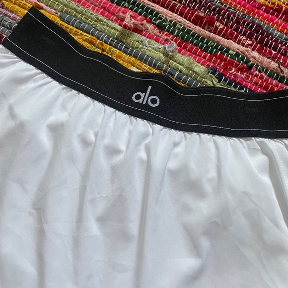 Alo Yoga Match Point Tennis Skirt — White, Size Small - Picture 3 of 7